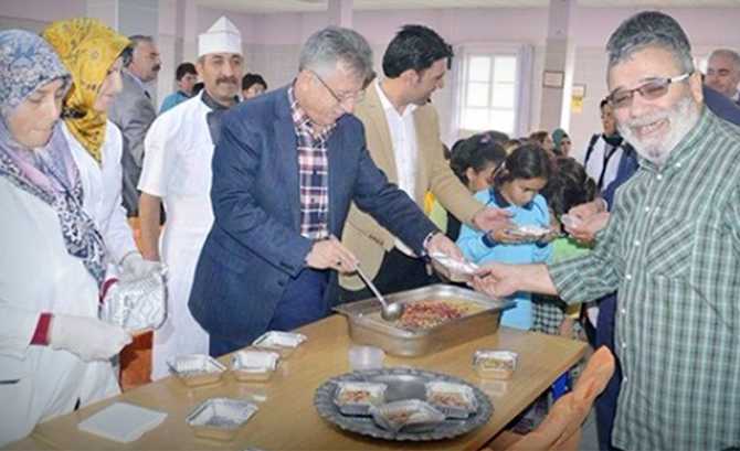 Öğrencilere Aşure İkramı